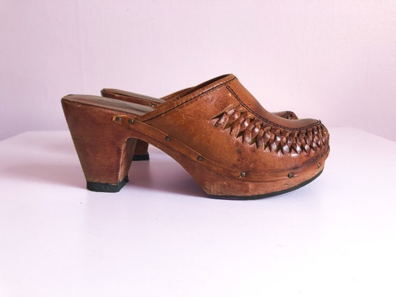 Vintage 1970s wooden platform clogs | ‘70s Brazili