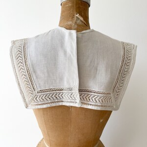 Vintage 1930s handmade linen sailor collar with crochet lace insert middy dress collar, ivory image 4