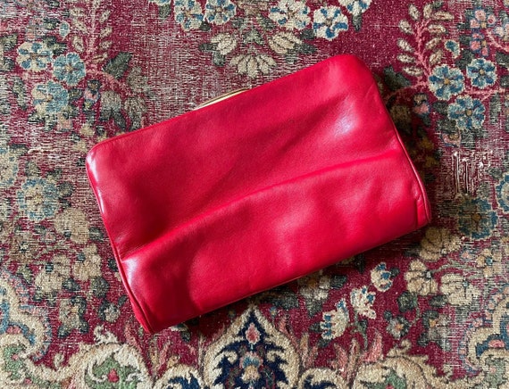 Vintage ‘80s Italian lipstick red oversize clutch… - image 1