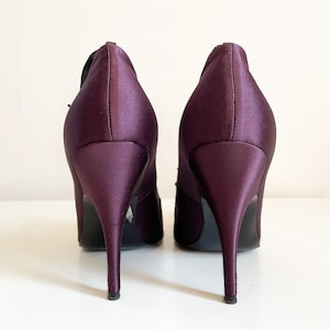 Gorgeous LANVIN plum silk stiletto heels, purple heels French designer shoes, made in Italy, 39 1/2, fits 8.5M image 3