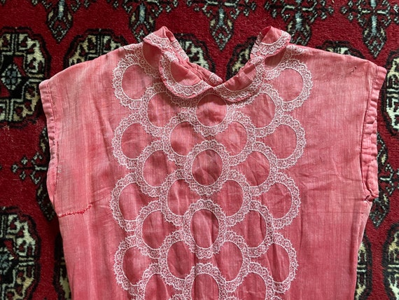 True vintage 1940’s lace appliqué heirloom dress … - image 2