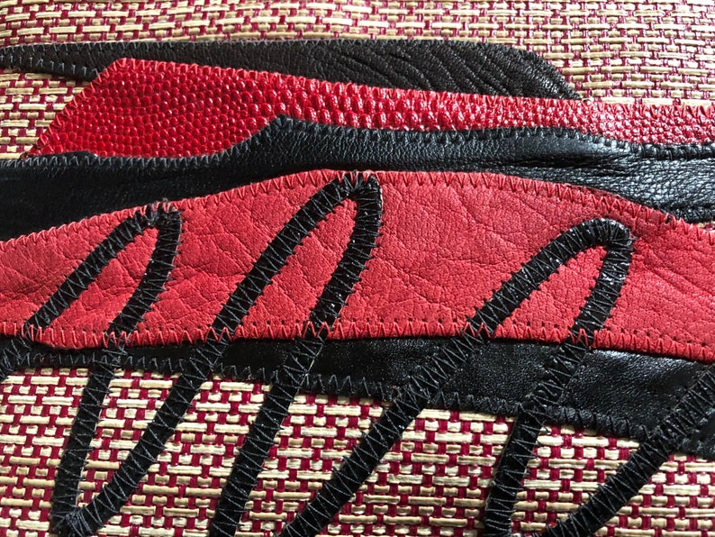 Vintage 80s small woven clutch, black & red handbag New Wave bag with leather appliqués, 1980s vibes image 6