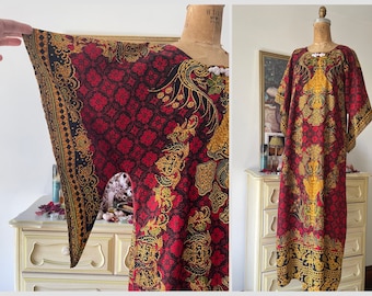 Vintage ‘70’s ‘80s cotton batik kaftan | angel sleeve caftan, boho maxi dress, festival dress, S/M