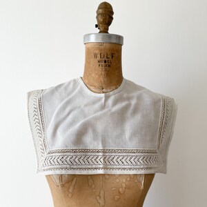 Vintage 1930s handmade linen sailor collar with crochet lace insert middy dress collar, ivory image 1