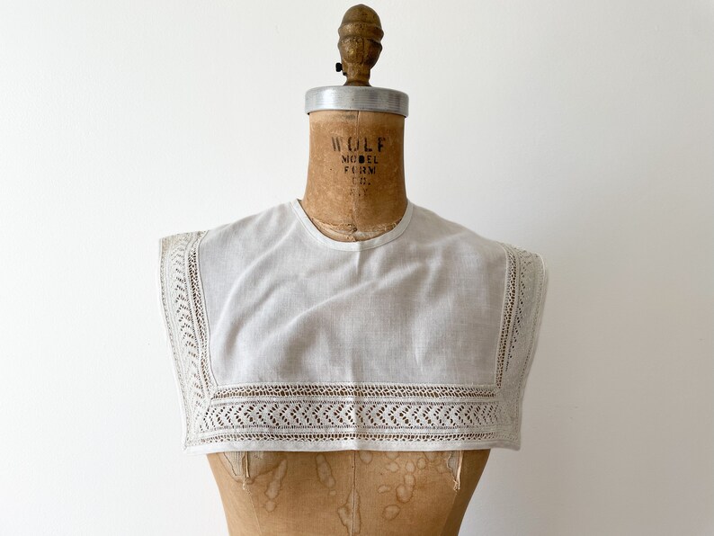 Vintage 1930s handmade linen sailor collar with crochet lace insert middy dress collar, ivory image 1