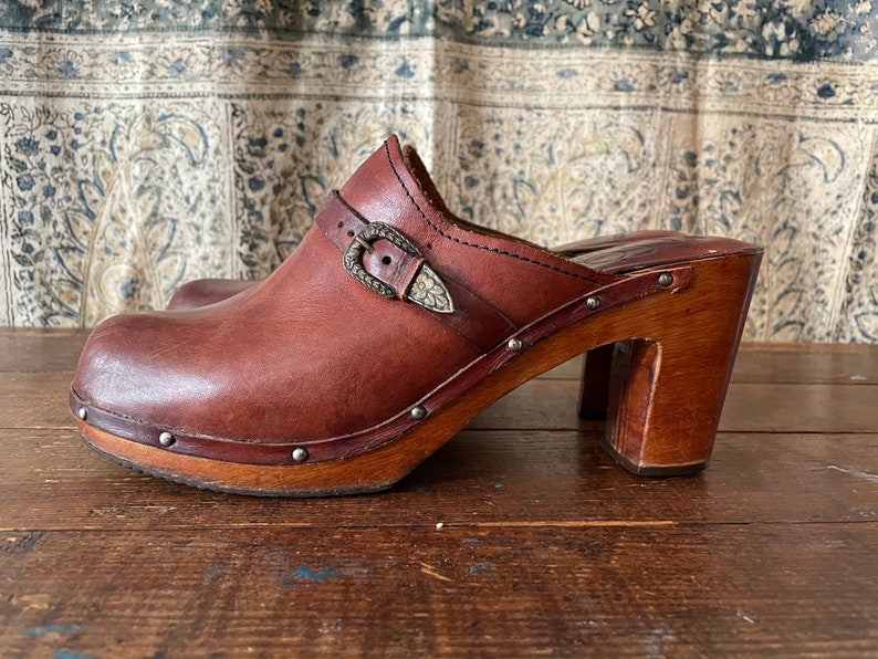Authentic vintage 1970s wooden platform clogs 70s leather heels, Brazil, boho, hippie, marked 9M, fits 8.5M image 1