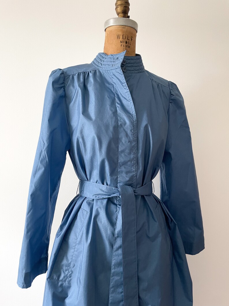 Vintage 80s lightweight rain jacket, cornflower blue Totes belted trench coat, Spring rain jacket, XS/S image 3