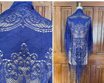 Vintage ‘70s witchy purple rayon lace shawl | Baar & Beards, Japan, boho wrap with fringe, whimsigothic