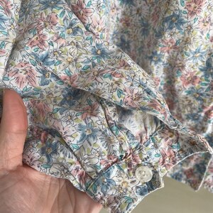 Vintage 80s 90s LIZSPORT floral print cotton blouse pretty summer top, Liz Claiborne shirt, gathered shoulders, petite L image 3