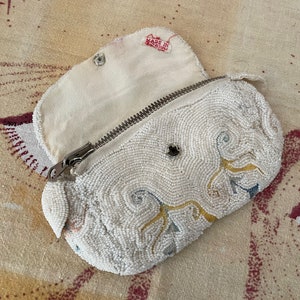 Vintage 1930s 40s white & pastel micro beaded bag with crewel embroidery flapper style dance sash bag, 20s costume, bridal purse image 6