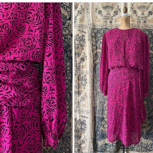 Totally ‘80s hot pink & black dress | New Wave rose print dress with ruched sash, Halloween costume, ‘90s vibes, M