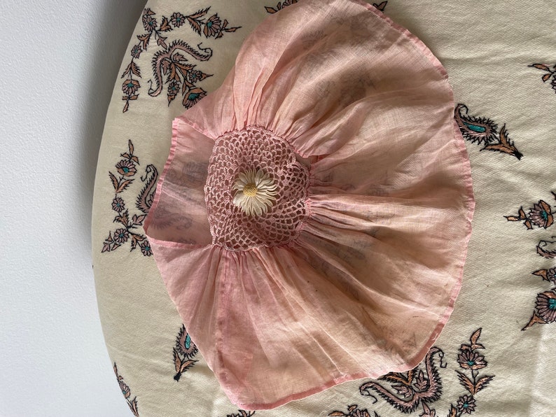 Antique 1920s 30s pale pink flower cap, flapper fairy core bride, pale pink handkerchief cotton, fairycore, cottagecore, one size adult image 8