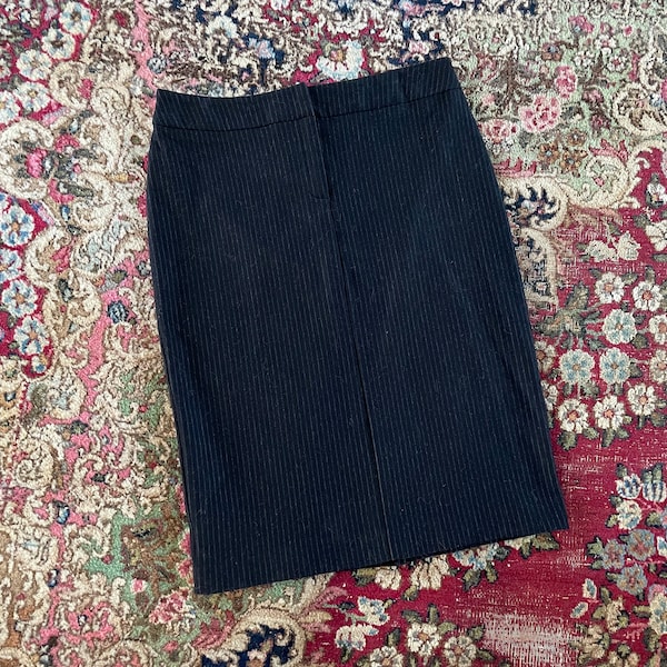 Vintage ‘90s New York & Company pencil skirt | charcoal pinstripe skirt XS