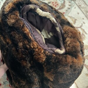 Antique Victorian muff hand warmer / genuine sheared fur muff with zipper pouch, extra large size image 7
