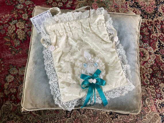 Vintage ‘80s cream lace bridal keepsake bag | vin… - image 10