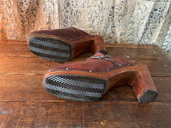 Authentic vintage 1970s wooden platform clogs | ‘… - image 10