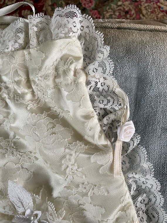 Vintage ‘80s cream lace bridal keepsake bag | vin… - image 5