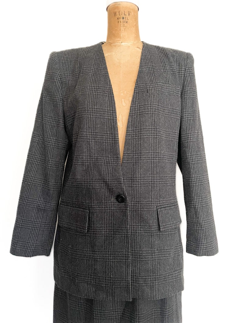 Vintage early 80s SASSON suit , 1980s secretary vibes, Academia aesthetic gray & black wool glen plaid skirt and blazer, S zdjęcie 7