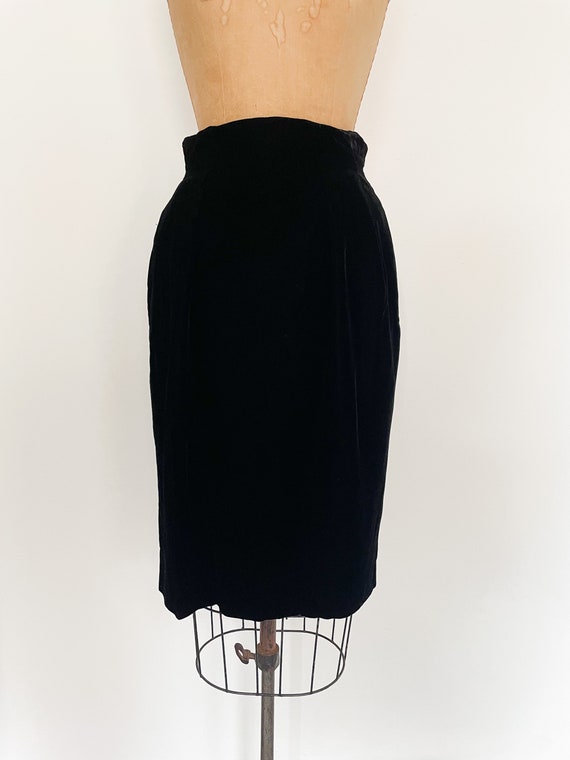 Gorgeous ‘80s ultra high waist Anne Klein 11 rayon