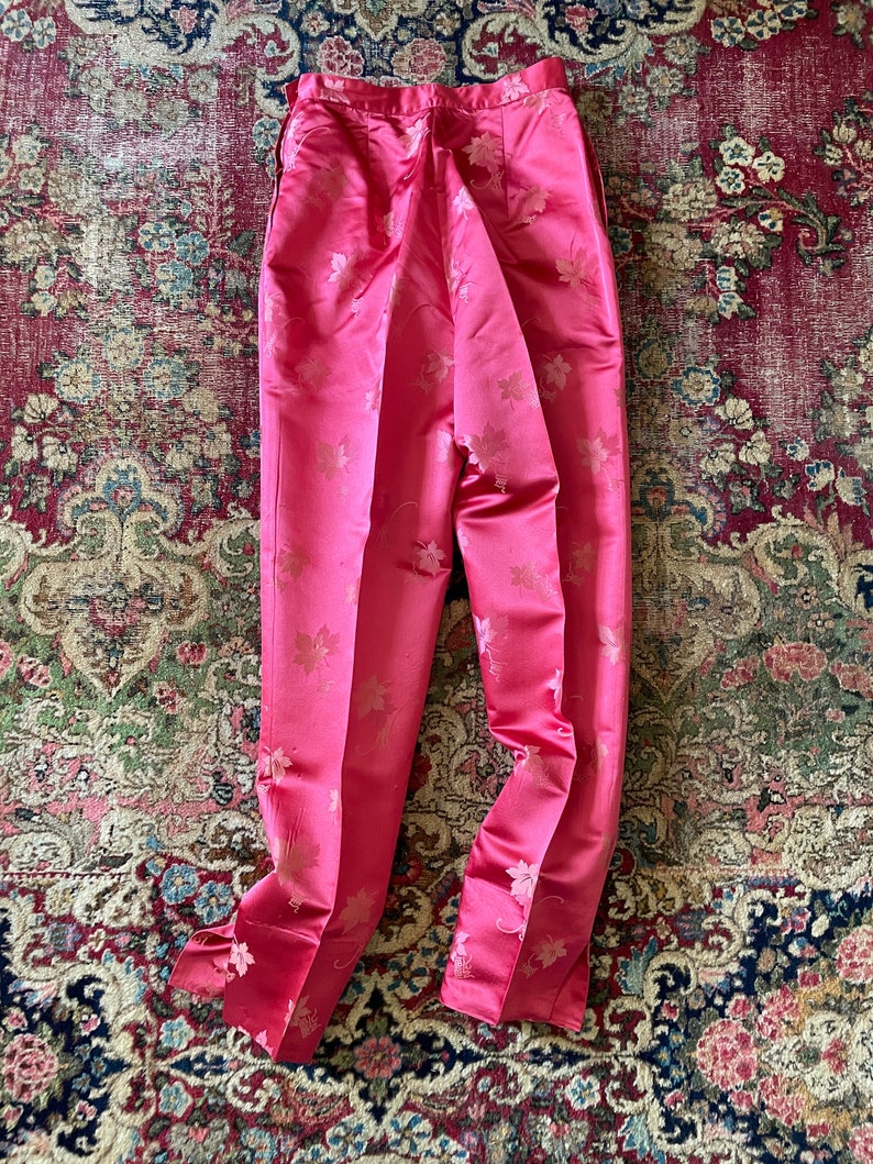 Vintage 1950s 60s Dynasty for Lord & Taylor silk brocade pant set rose pink Chinese brocade, cocktail top and cigarette pants, XS image 7