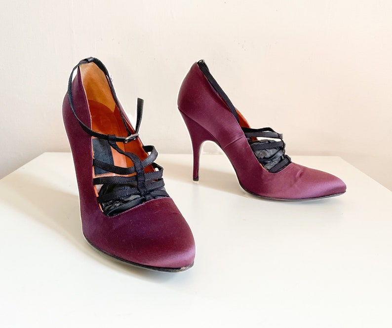 Gorgeous LANVIN plum silk stiletto heels, purple heels French designer shoes, made in Italy, 39 1/2, fits 8.5M image 9