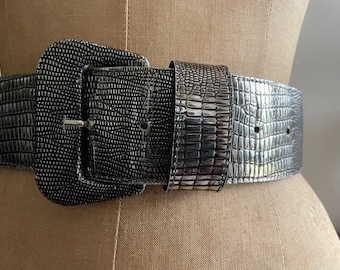Vintage ‘80s ‘90s silver faux snakeskin belt | wide cinch belt, glam, XS/S
