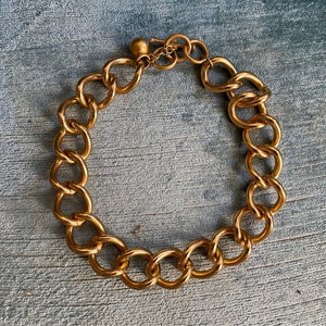 Vintage ‘80s ‘90s heavy gold chain link necklace | designer costume jewelry