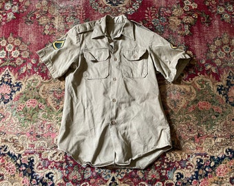 Vintage ‘70s Vietnam military short sleeve khaki shirt | 1970’s US Army button down with patches, gender neutral S/M