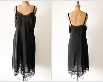 Vintage 1950’s ‘60s Dutchmaid black full slip | ‘50s dress slip, adjustable straps, lace trim, size 40, M/L