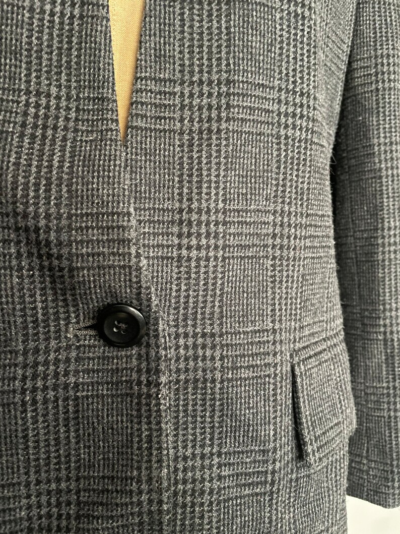 Vintage early 80s SASSON suit , 1980s secretary vibes, Academia aesthetic gray & black wool glen plaid skirt and blazer, S zdjęcie 6