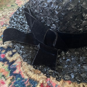 Vintage 1940s black straw boater hat with velvet bow natural woven hat, brim hat, XS 21 image 8