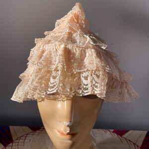 Vintage 1940s cream lace pixie cap whimsical lace topper, pointy cap, fairy core, Halloween costume image 8