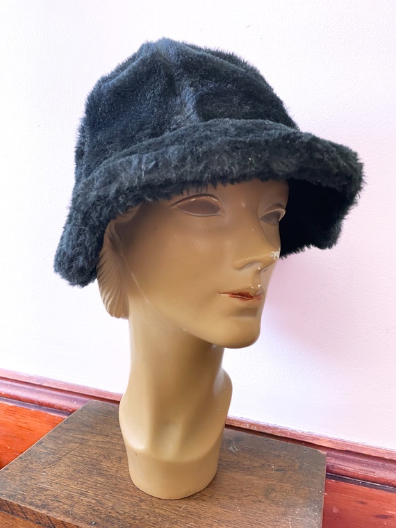 Vintage 1960’s black fuzzy faux fur bucket hat| ‘… - image 3