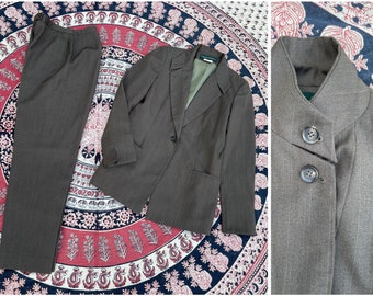Vintage ‘90s Harve Benard by Benard Holtzman ladies pant suit | nut brown & gray pinstriped wool blend, 4 XS