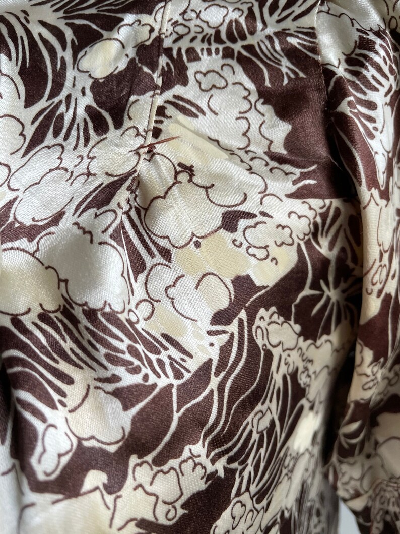 True vintage 1940s rayon satin blouse brown & ivory print smock top, Autumn vibes, XXS XS image 7