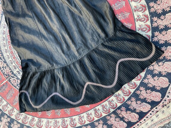 Victorian half mourning petticoat, black silk, la… - image 3