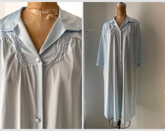 Vintage Vanity Fair powder blue robe | pastel aesthetic, nylon housecoat, pale blue robe S/M