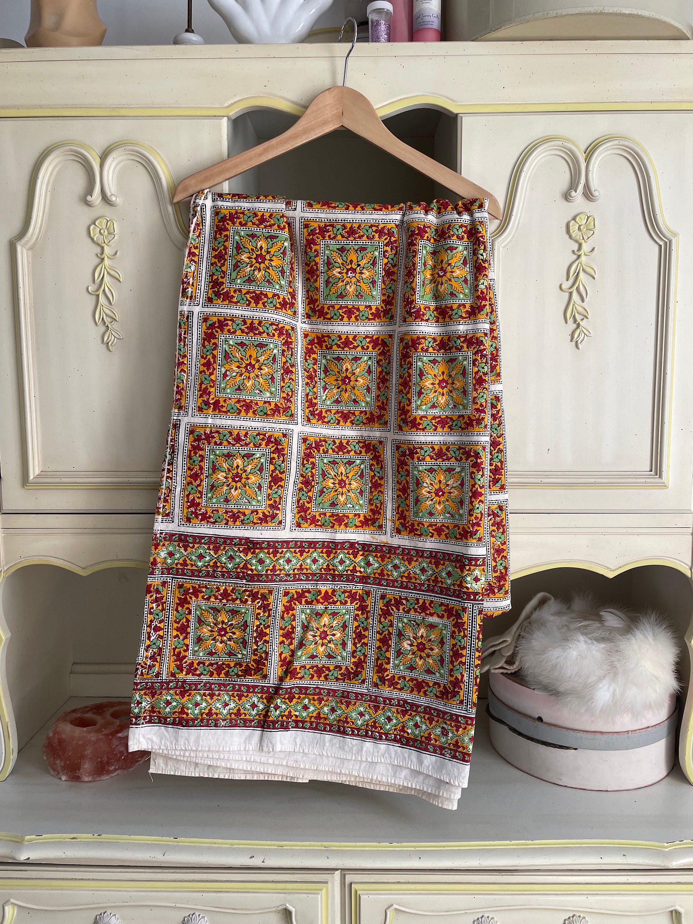 Authentic vintage 1960’s India hand block print tapestry | Indian hand block floral coverlet, hippie, boho home