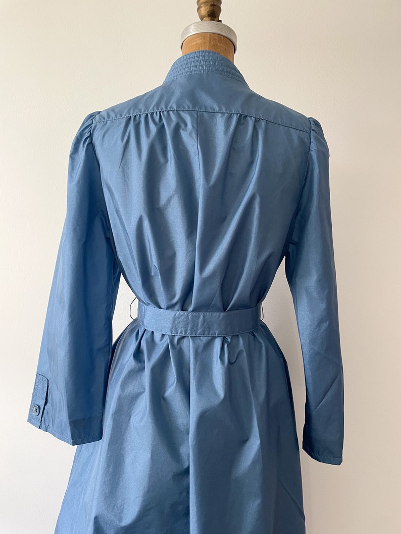 Vintage 80s lightweight rain jacket, cornflower blue Totes belted trench coat, Spring rain jacket, XS/S image 7