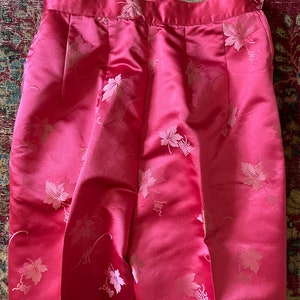 Vintage 1950s 60s Dynasty for Lord & Taylor silk brocade pant set rose pink Chinese brocade, cocktail top and cigarette pants, XS image 8