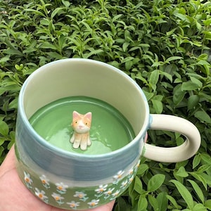 Cute little daisy pet mug with customized pet portrait inside, 3D pet mug, Handmade ceramic mug, 400ml coffee mug