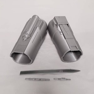 Bo Katan Armor Gauntlets. LIVE action Printed to fit.