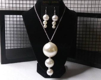 Jumbo White Pearl Necklace and Earring Set, Large White Pearl Necklace and Earring Set, White Pearl Necklace Set, Large Pearl Necklace Set