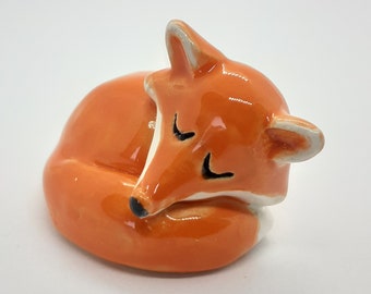 Ceramic fox | Hand-formed and hand-decorated | Ceramic sculpture | Decorative figurine | Ceramic figurine | Perfect gift!