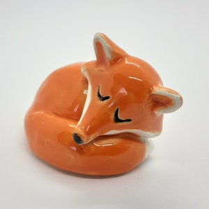 Ceramic fox | Hand-formed and hand-decorated | Ceramic sculpture | Decorative figurine | Ceramic figurine | Perfect gift!