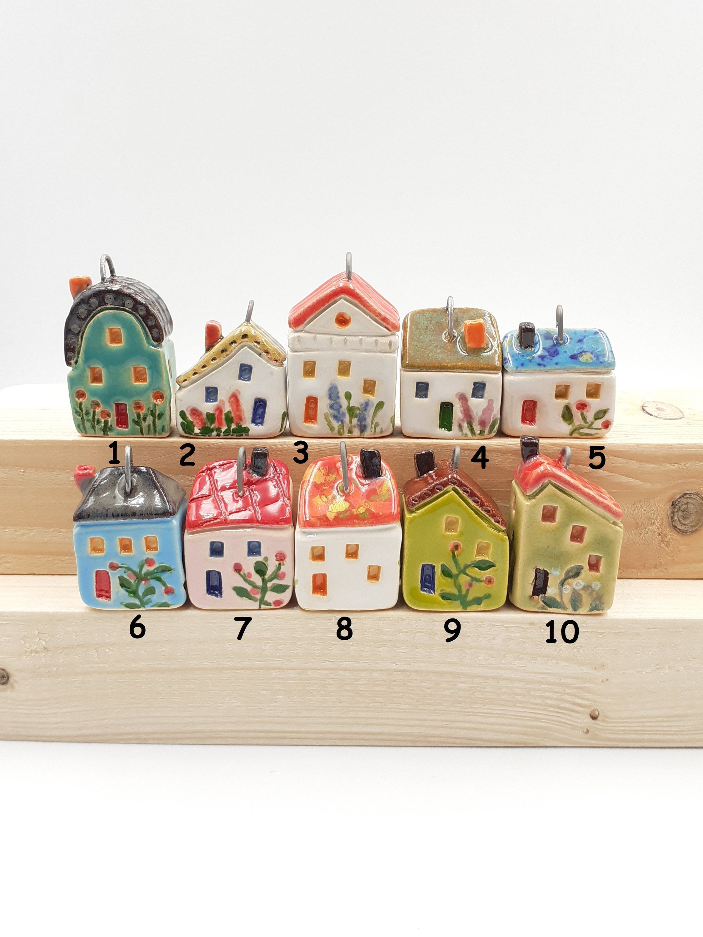Casette in ceramica da appendere vendute singolarmente | Fatto a mano | Colori diversi | Graziose mini casette in ceramica da appendere | Piccole case