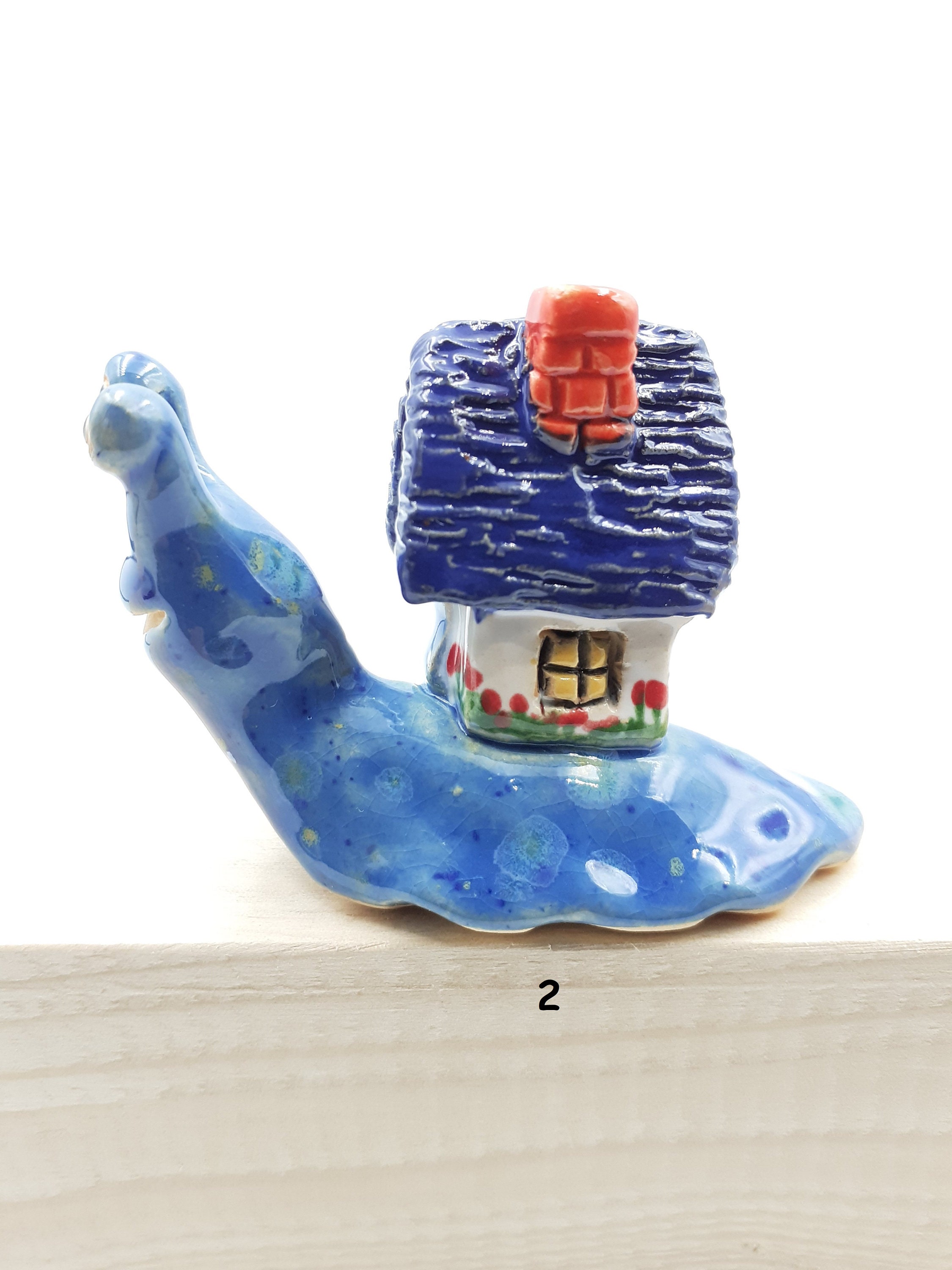 家付きの陶器製カタツムリ｜手作り、手描き｜様々な色｜陶器彫刻｜装飾