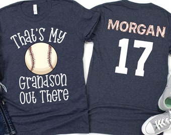 Camiseta de abuela de béisbol / Regalo de béisbol personalizado para abuela / Ese es mi nieto / Linda camiseta del día del juego de béisbol de la abuela