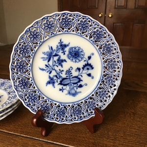 Antique Meissen Blue Onion &quot;Fine Lace&quot;  Plates 6 7/8&quot;  Set of 4  RARE  1894 - 1914