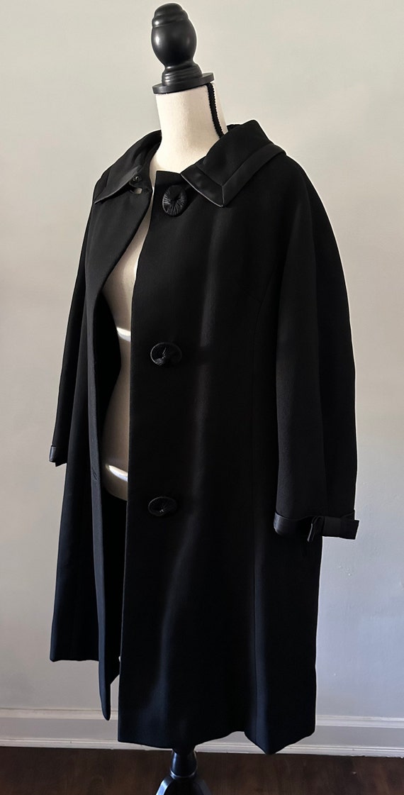 50's/60's Vintage Black Coat - image 2